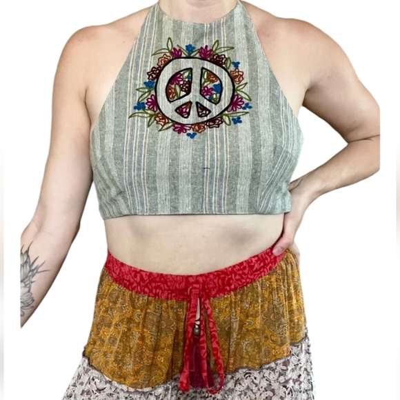 Wylder trading co Hippie embroidered peace sign cotton striped tie up top - Picture 1 of 9